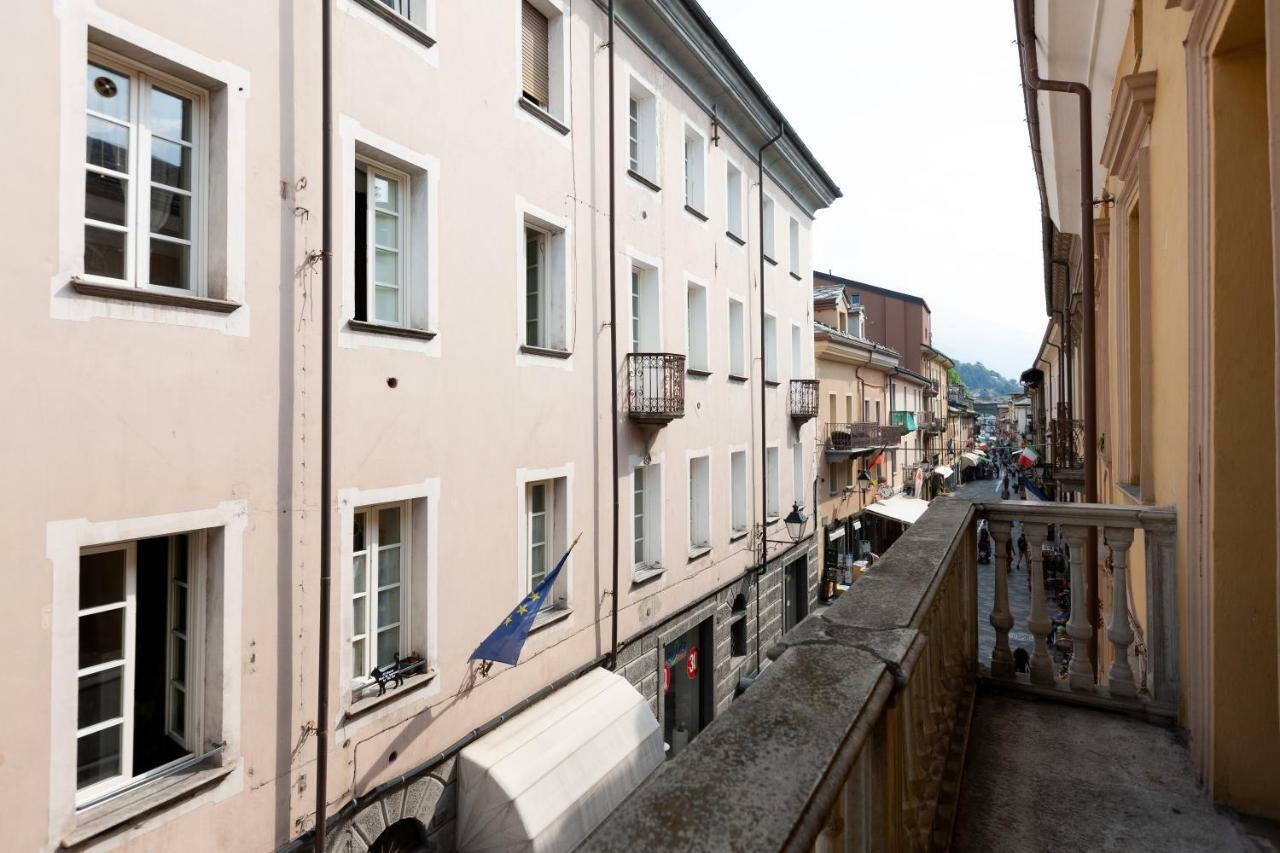 Maison Isabella - Appartamento Nel Cuore Di Aosta Exterior foto
